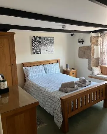 Bed and Breakfast The Fountain Madron